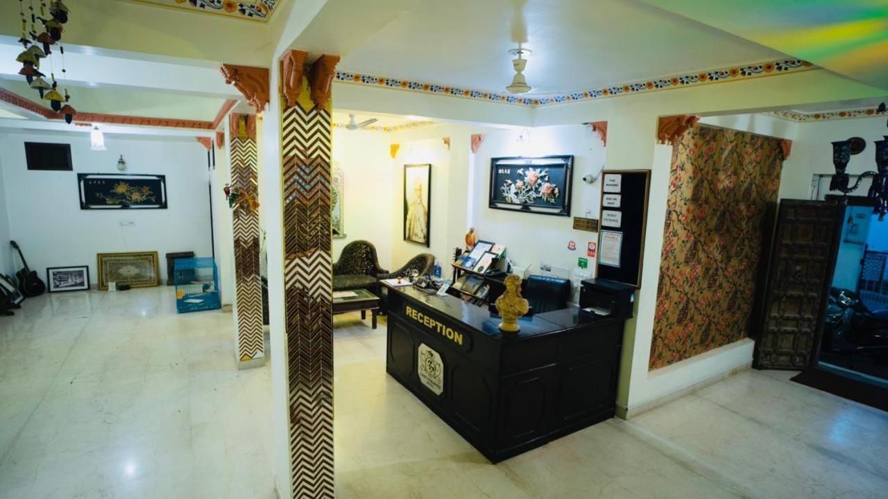 Hotel Lake Paradise Udaipur Esterno foto