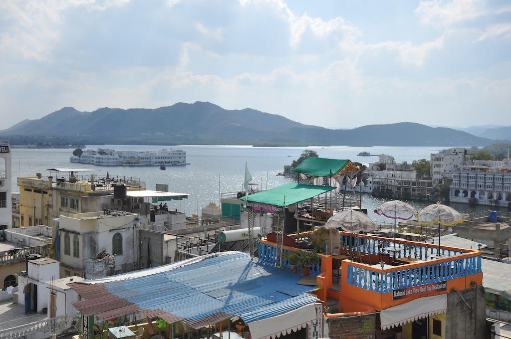 Hotel Lake Paradise Udaipur Esterno foto